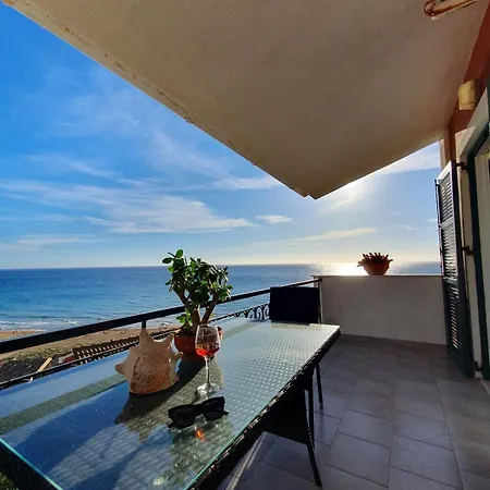 Home 146 Infinite Sea View Large Balcony Apartamento Glyfáda